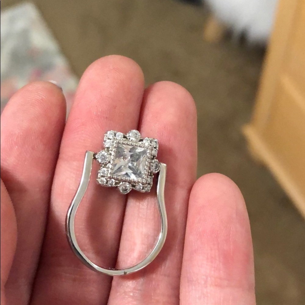 Flip ring! Swipe for photos!